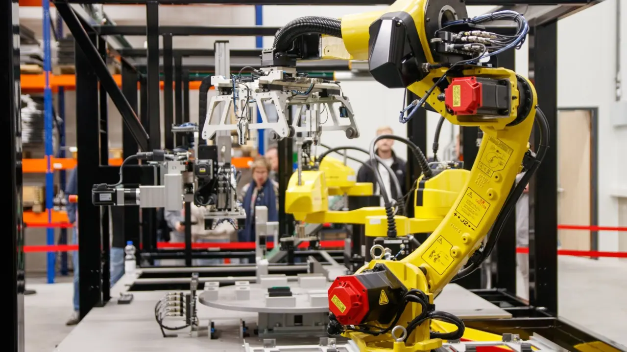 Machine Learning in Robotics